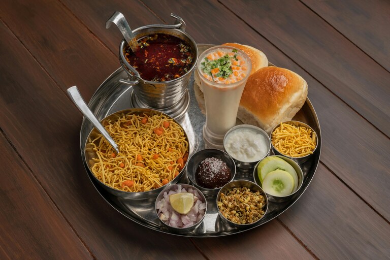 Misal Pav