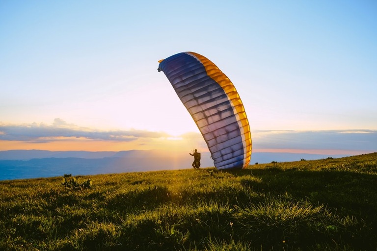 paragliding at bir billing