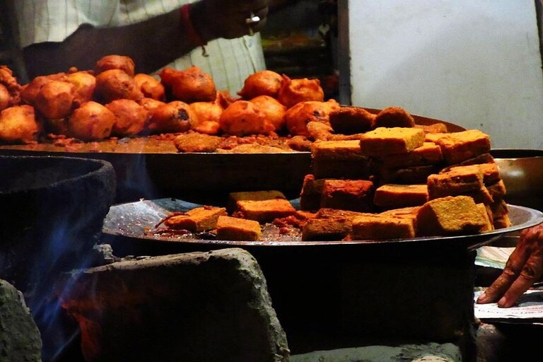 Tele Bhaja deep fried snacks