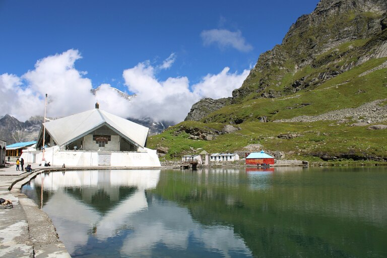 All About the Hemkund Gurudwara