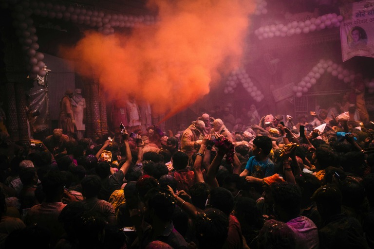 holi in barshane in mathura