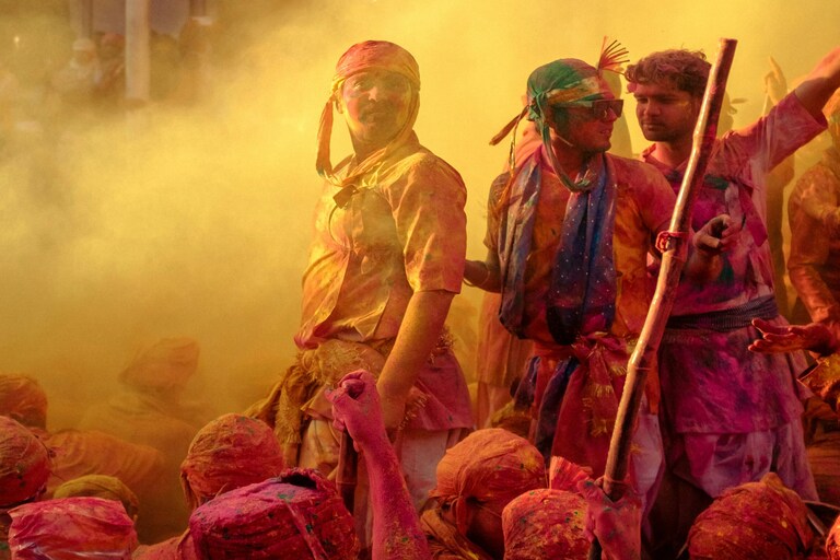 holi in mathura